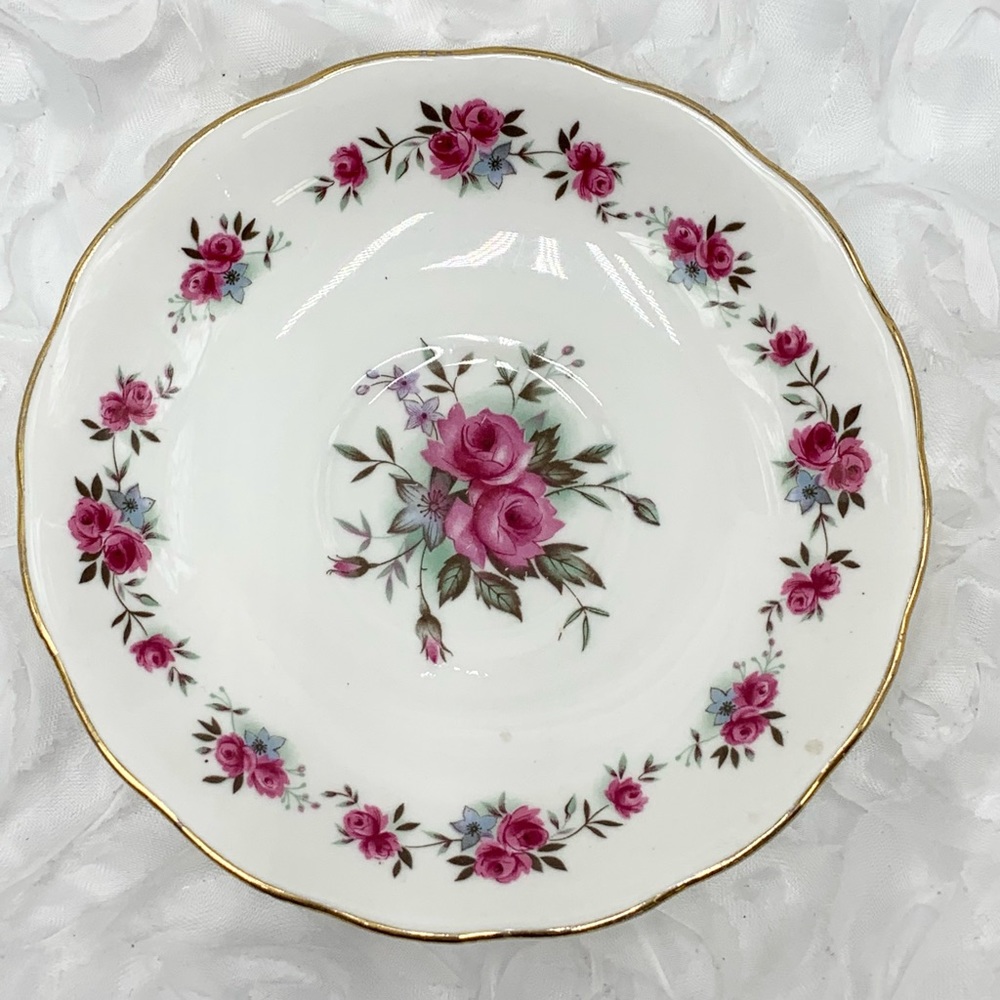 Queen Anne - vintage porcelain plate.